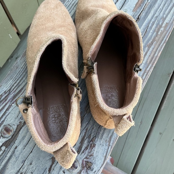 Vince Camuto Booties Double Zipper Women Size 8.5M Tan Suede Upper - Picture 4 of 7
